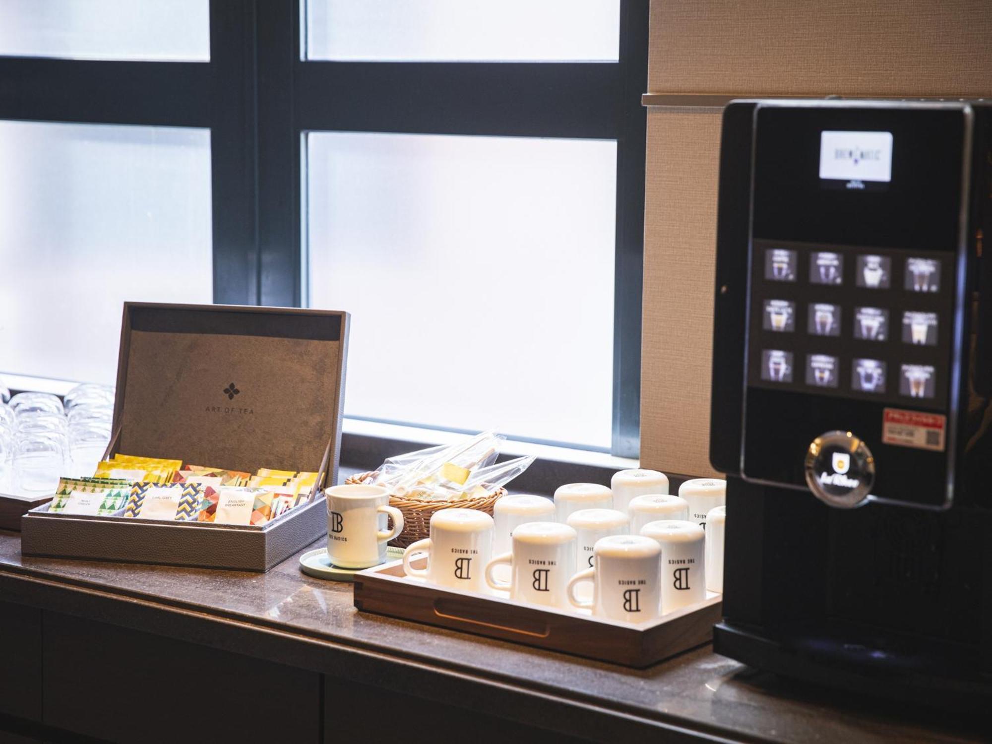 The Basics Fukuoka Hotell Fukuoka  Exteriör bild